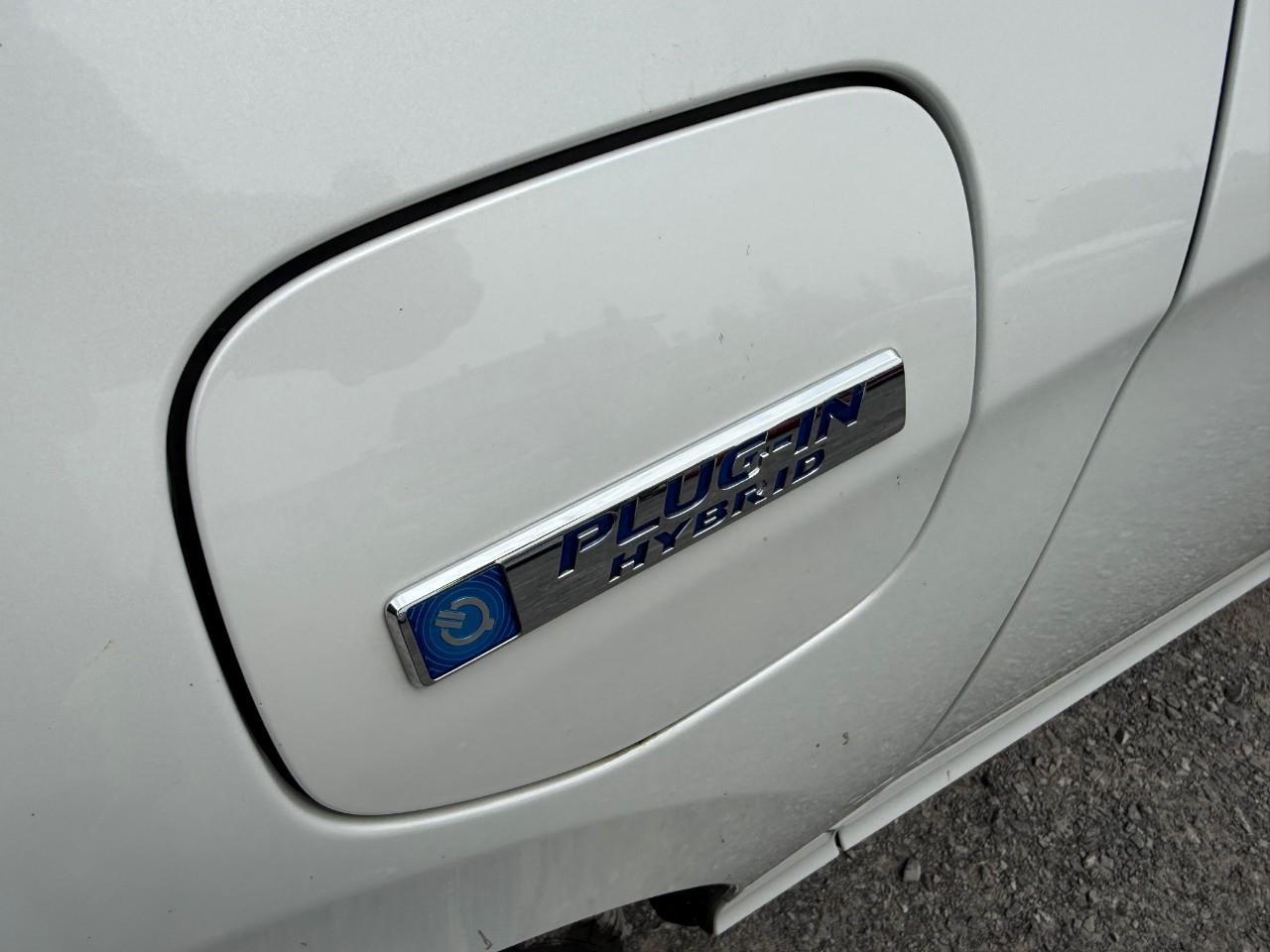 2018 Honda Clarity Plug-In Hybrid Base 4dr Sedan Photo