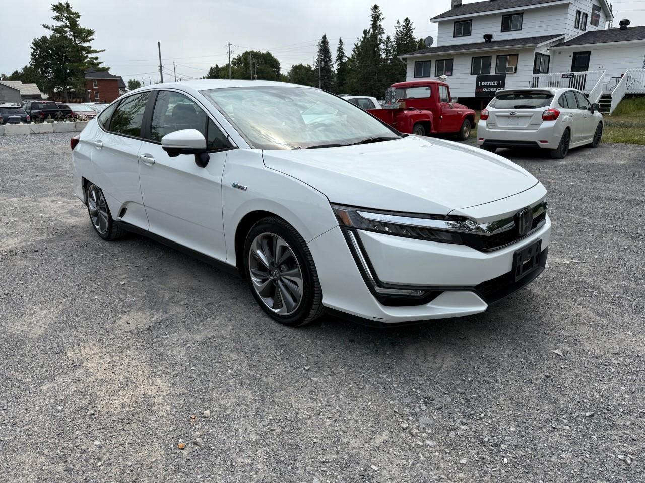 2018 Honda Clarity Plug-In Hybrid Base 4dr Sedan Photo4