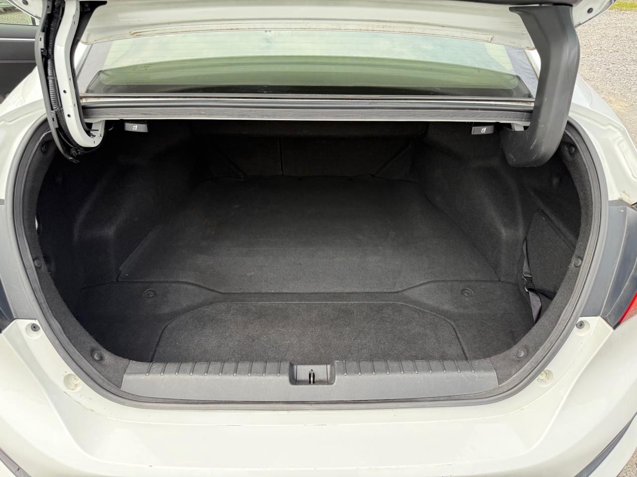 2018 Honda Clarity Plug-In Hybrid Base 4dr Sedan Photo