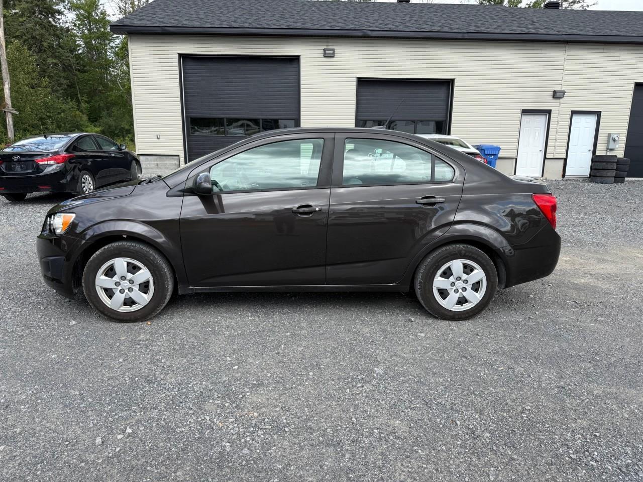 2014 Chevrolet Sonic LS Auto 4dr Sedan Photo