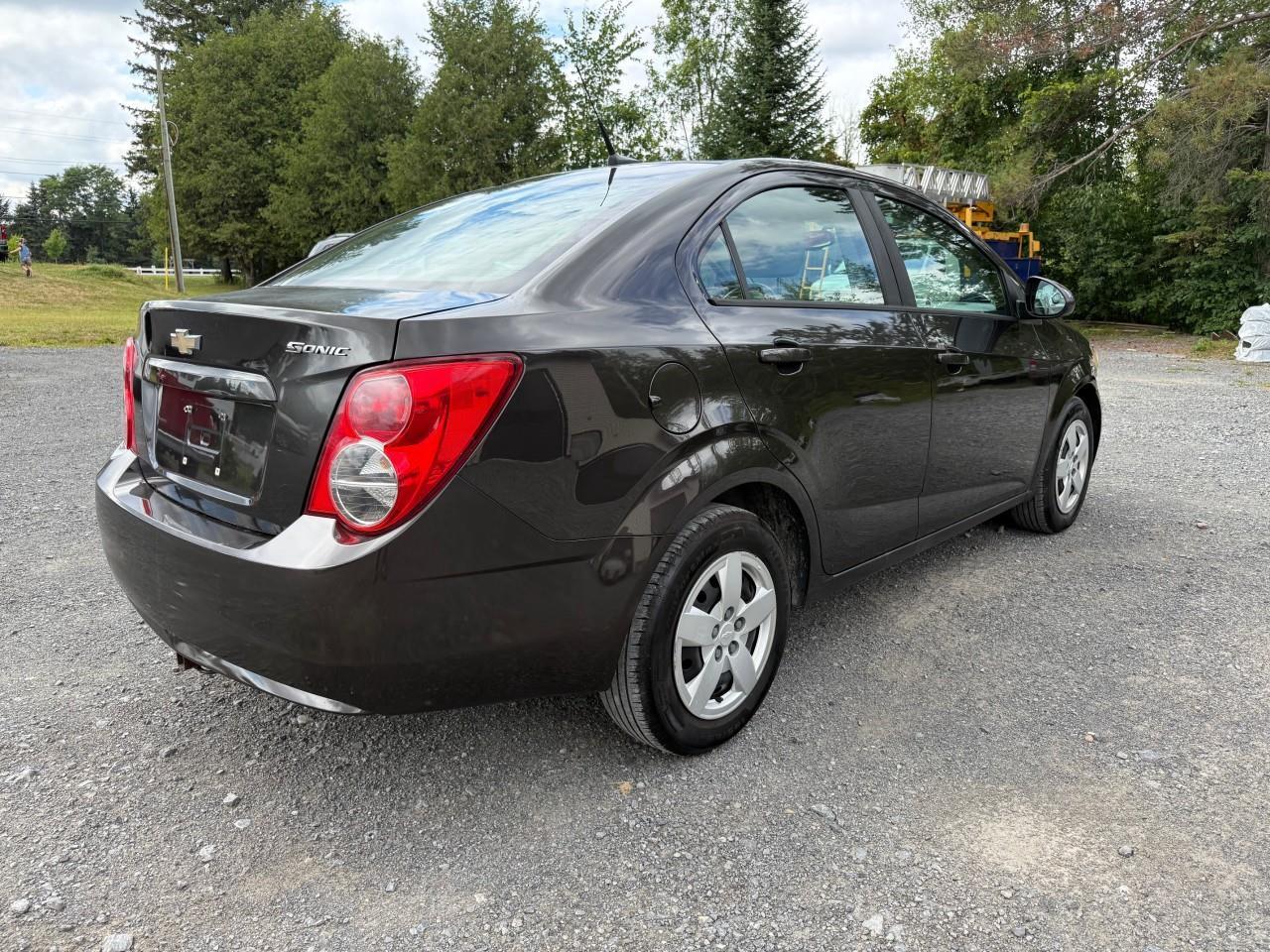 2014 Chevrolet Sonic LS Auto 4dr Sedan Photo