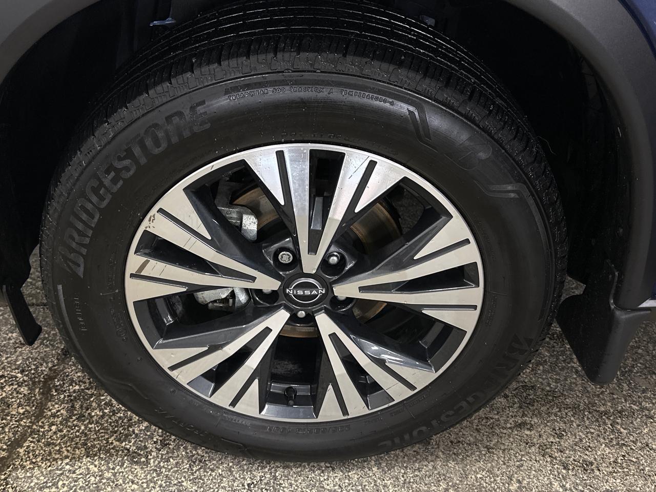 2023 Nissan Rogue SV Moonroof 4dr All-Wheel Drive Sport Utility Photo