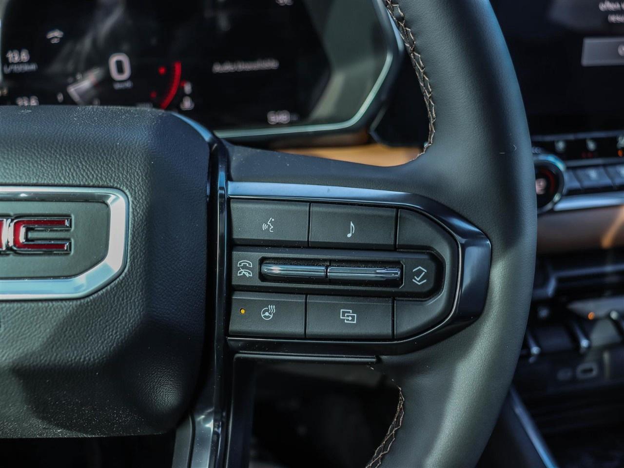 2026 GMC Canyon Crew Cab Short Box 4-Wheel Drive AT4 Photo