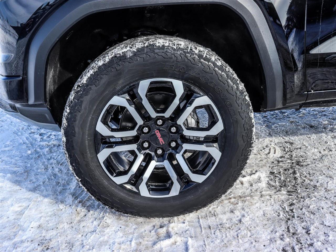 2026 GMC Canyon Crew Cab Short Box 4-Wheel Drive AT4 Photo