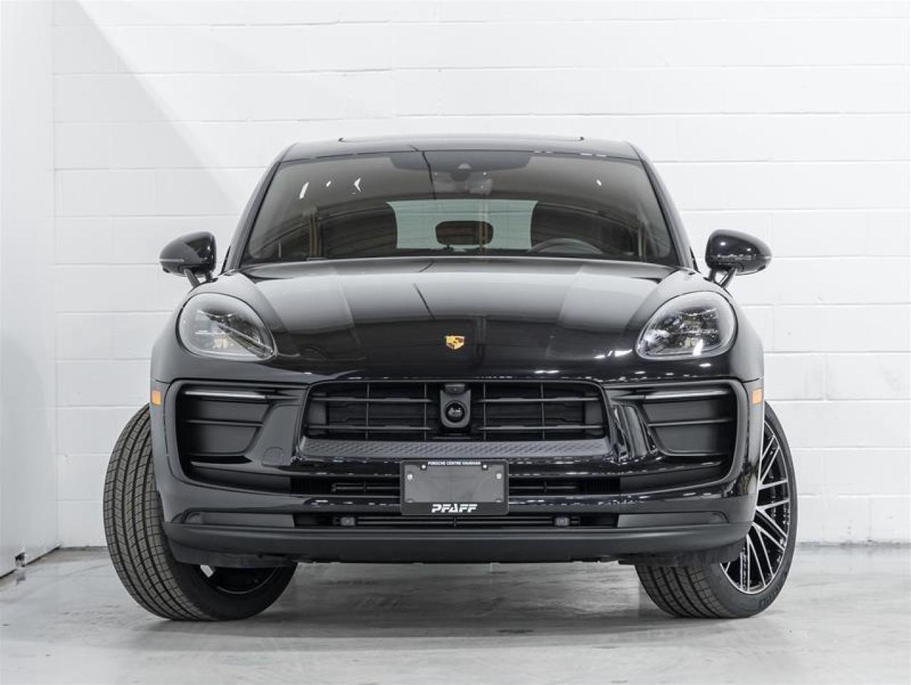 2026 Porsche Macan  Photo