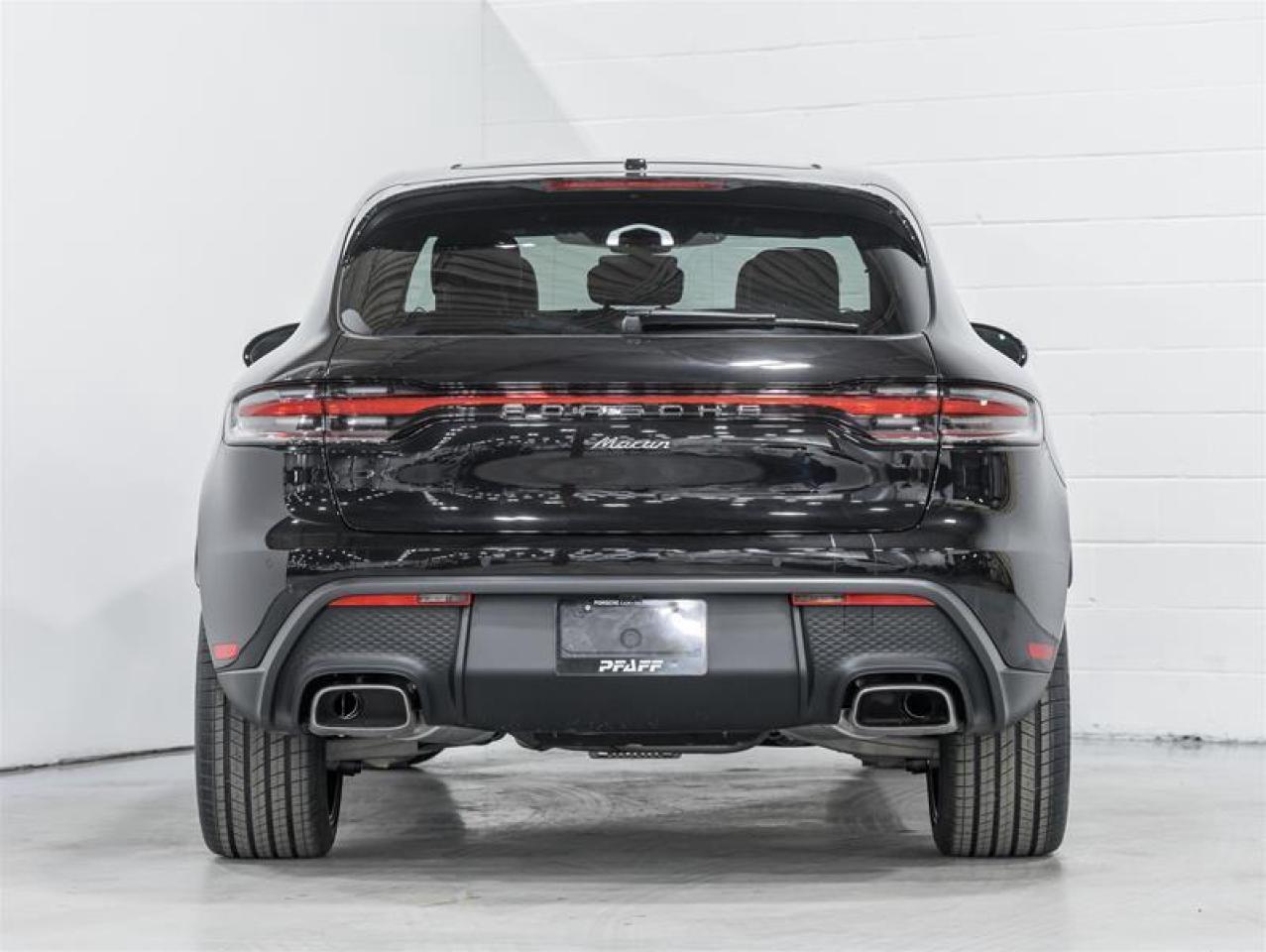 2026 Porsche Macan  Photo