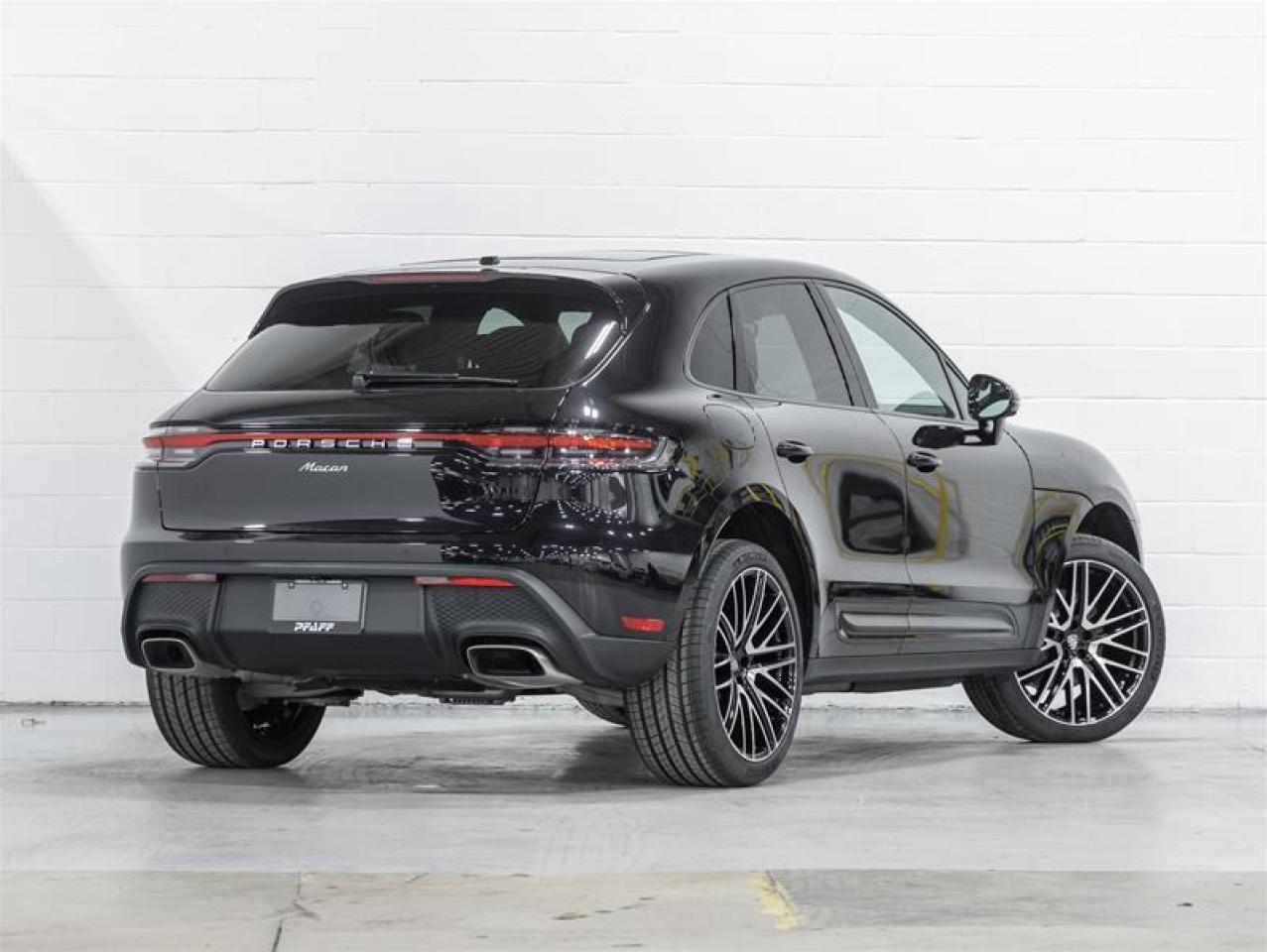 2026 Porsche Macan  Photo