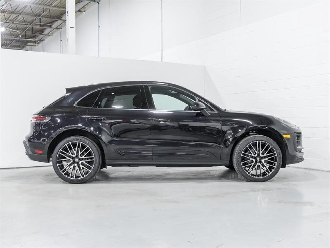 2026 Porsche Macan  Photo