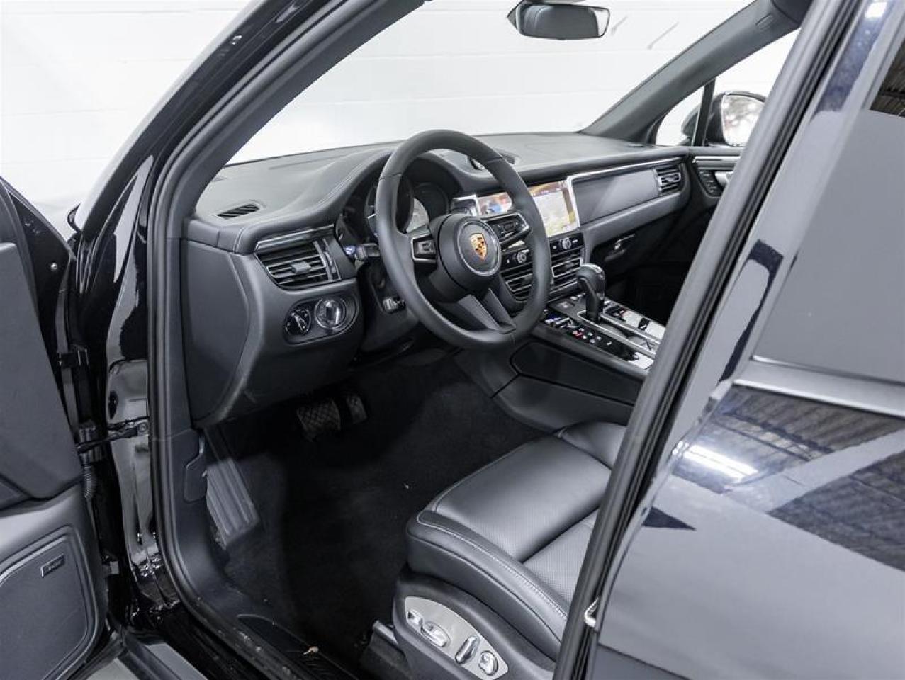 2026 Porsche Macan  Photo