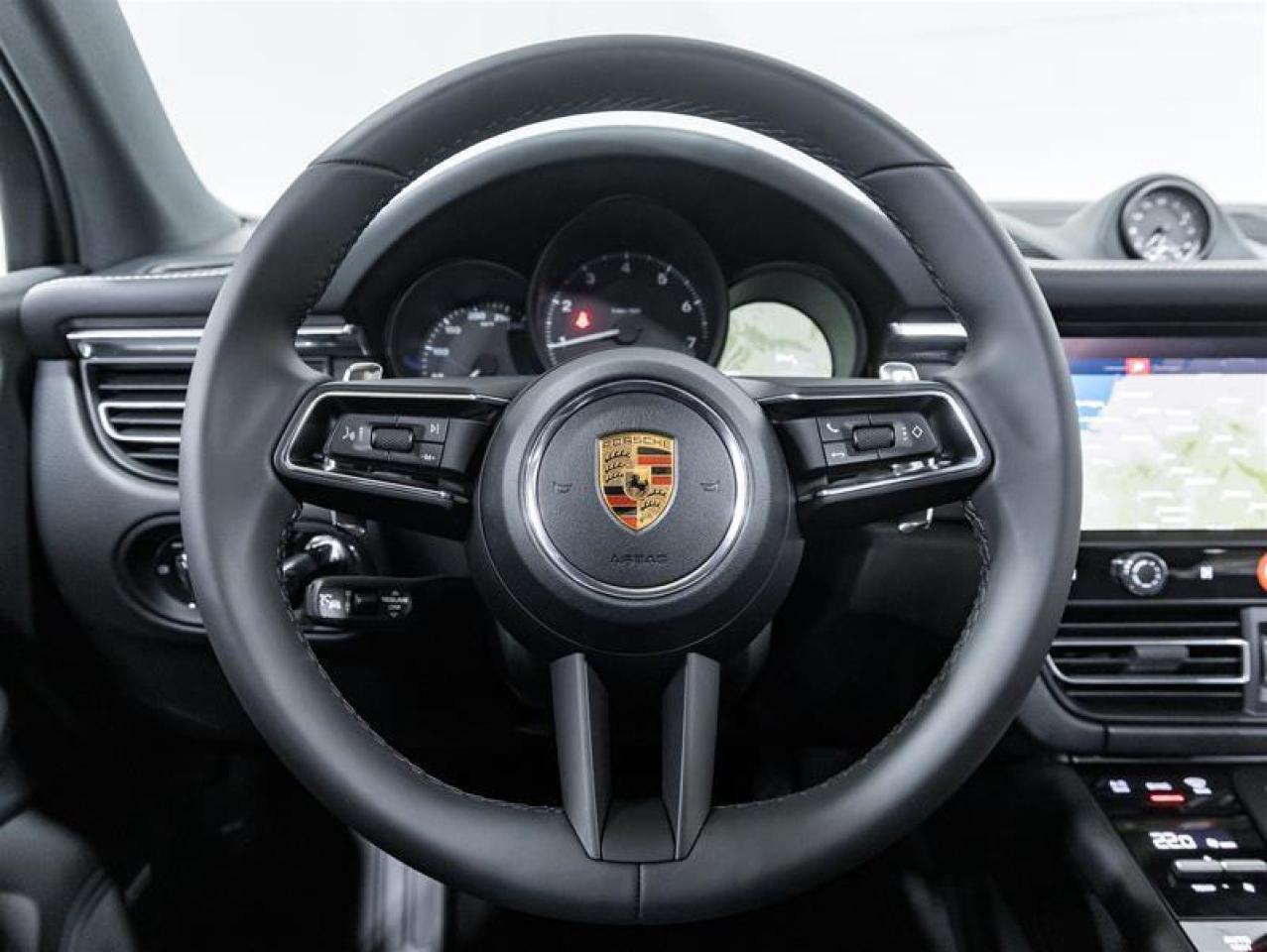 2026 Porsche Macan  Photo