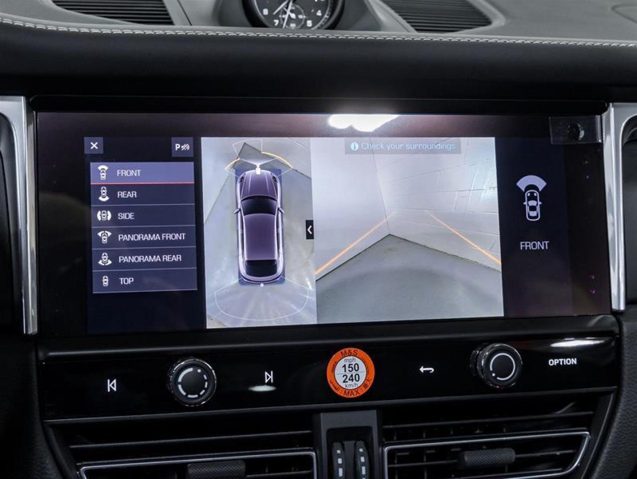 2026 Porsche Macan  Photo