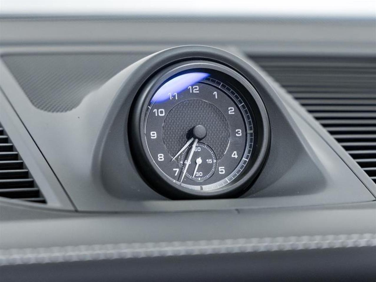 2026 Porsche Macan  Photo