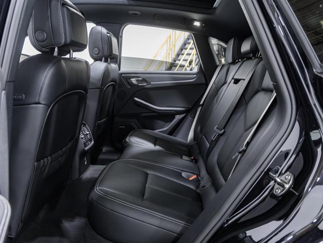 2026 Porsche Macan  Photo