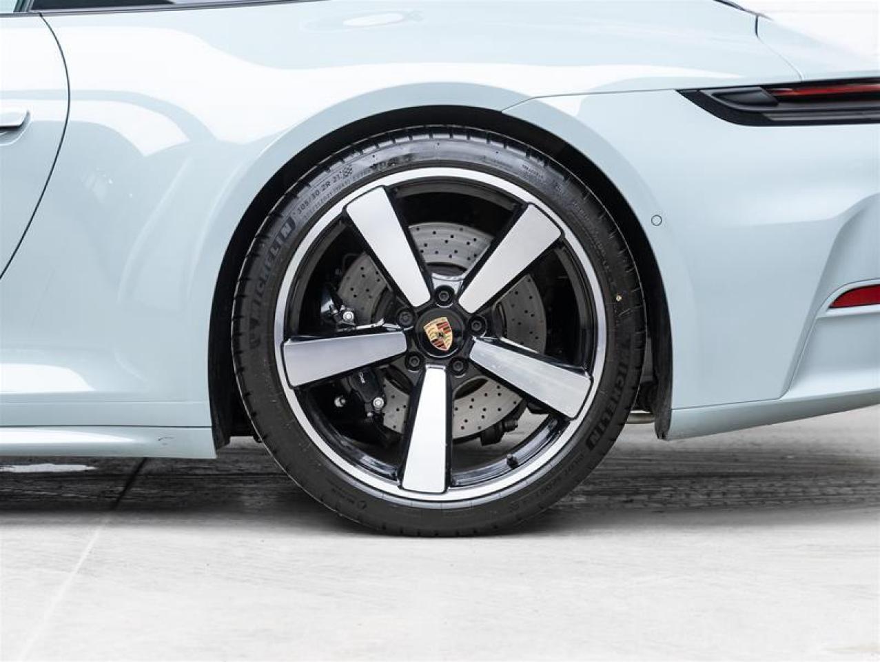 2025 Porsche 911  Photo