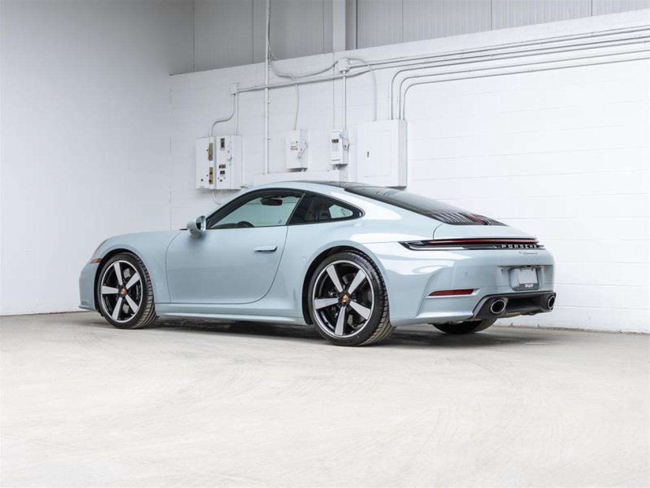 2025 Porsche 911  Photo