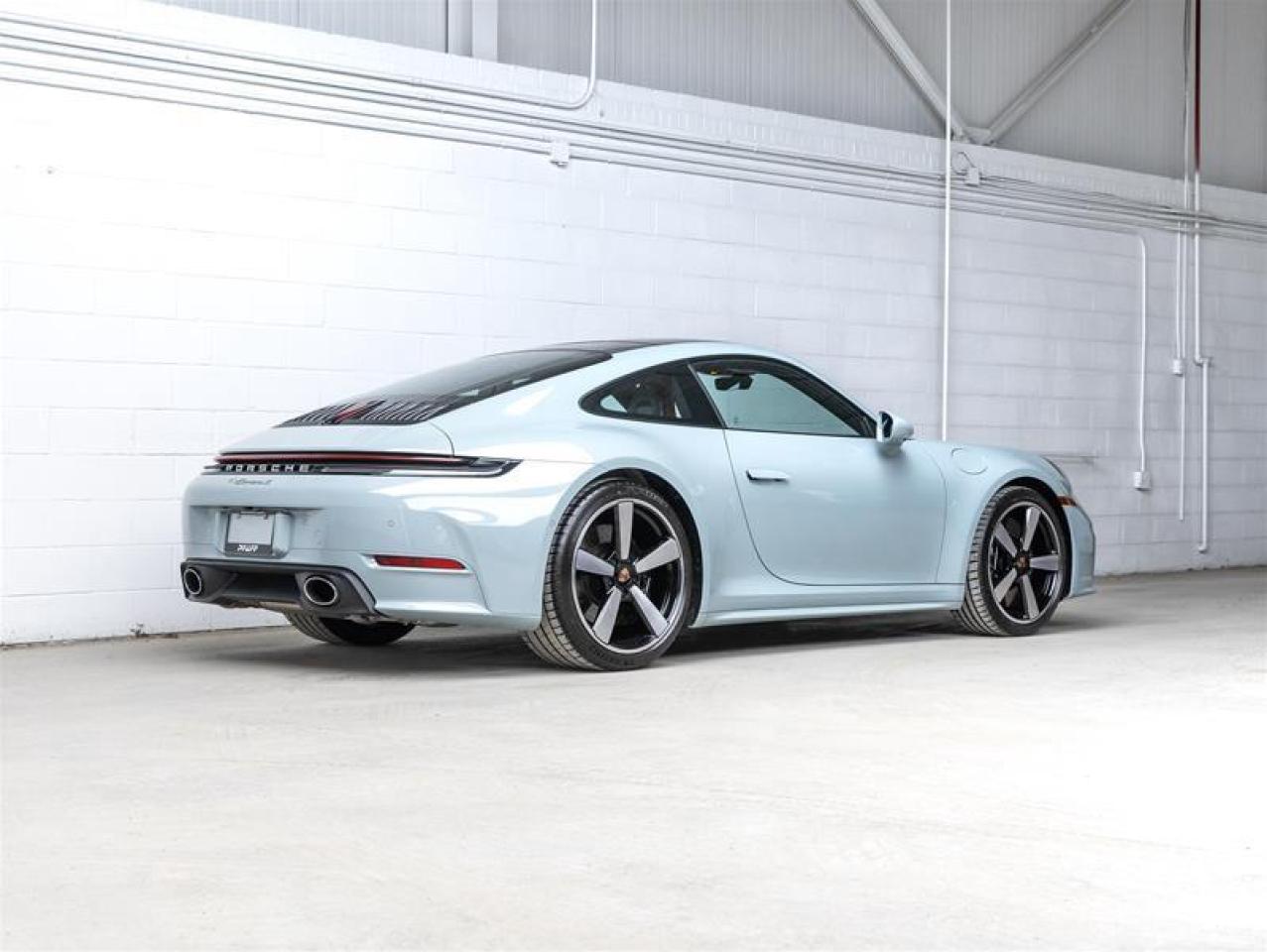 2025 Porsche 911  Photo