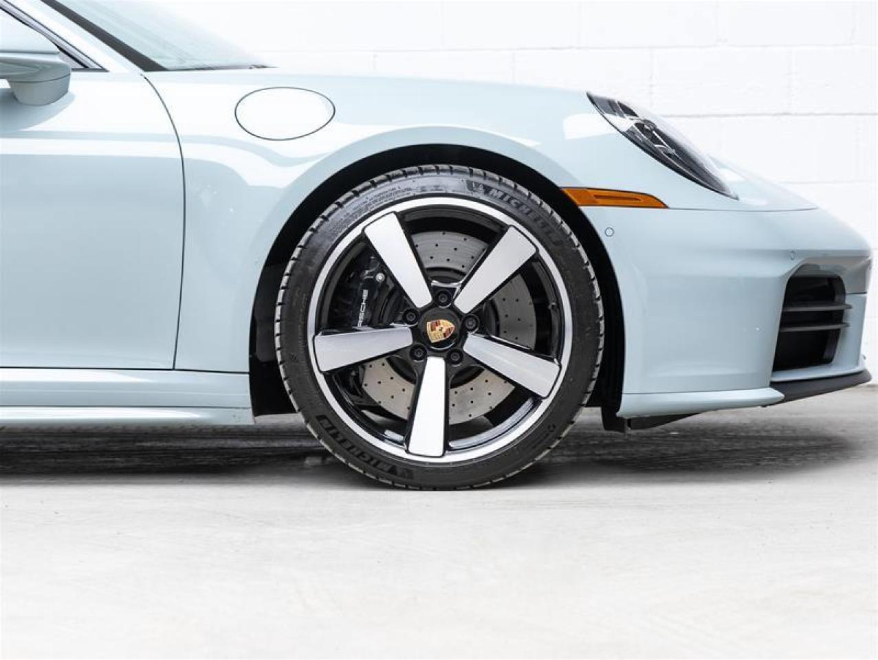 2025 Porsche 911  Photo