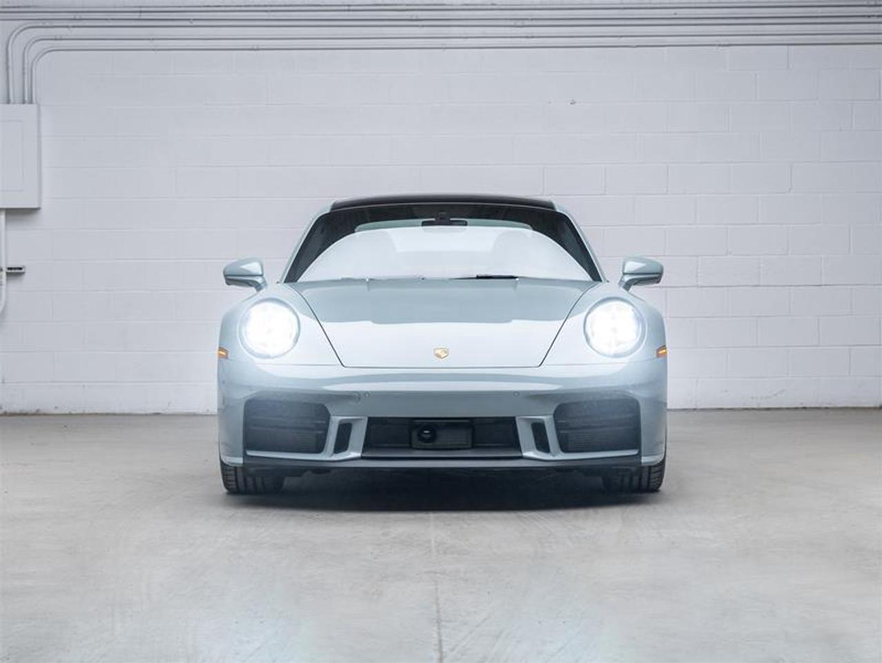 2025 Porsche 911  Photo