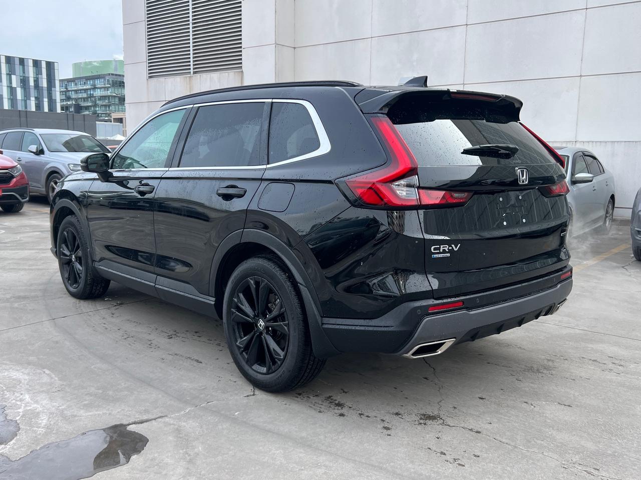 2024 Honda CR-V Hybrid Touring 4dr All-Wheel Drive Photo