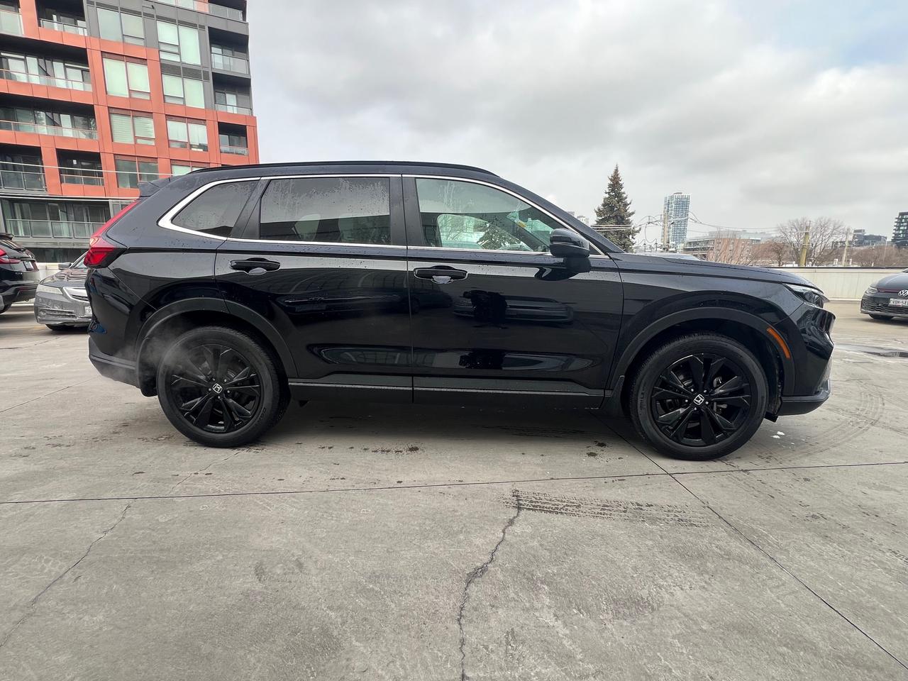 2024 Honda CR-V Hybrid Touring 4dr All-Wheel Drive Photo