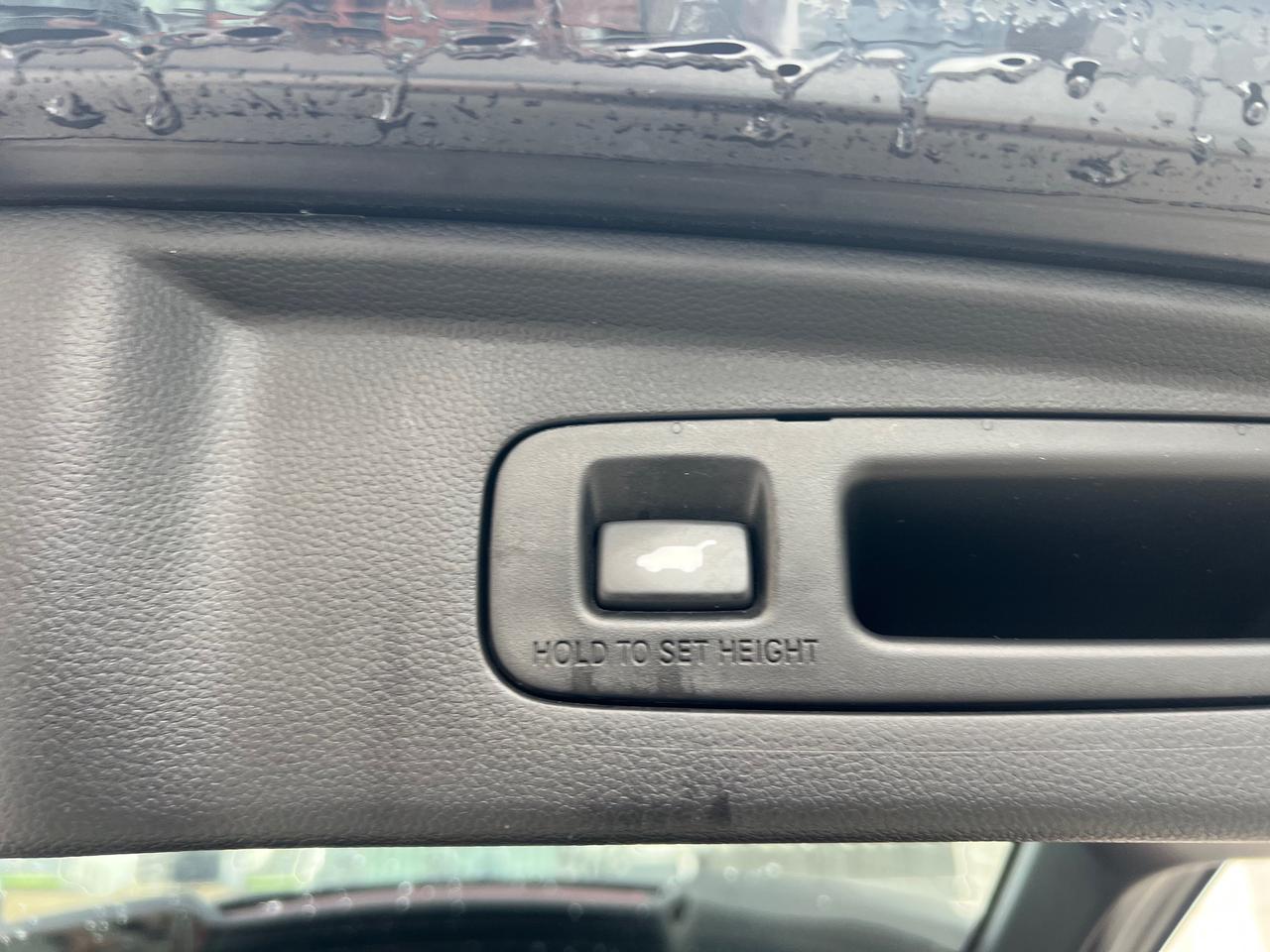 2024 Honda CR-V Hybrid Touring 4dr All-Wheel Drive Photo