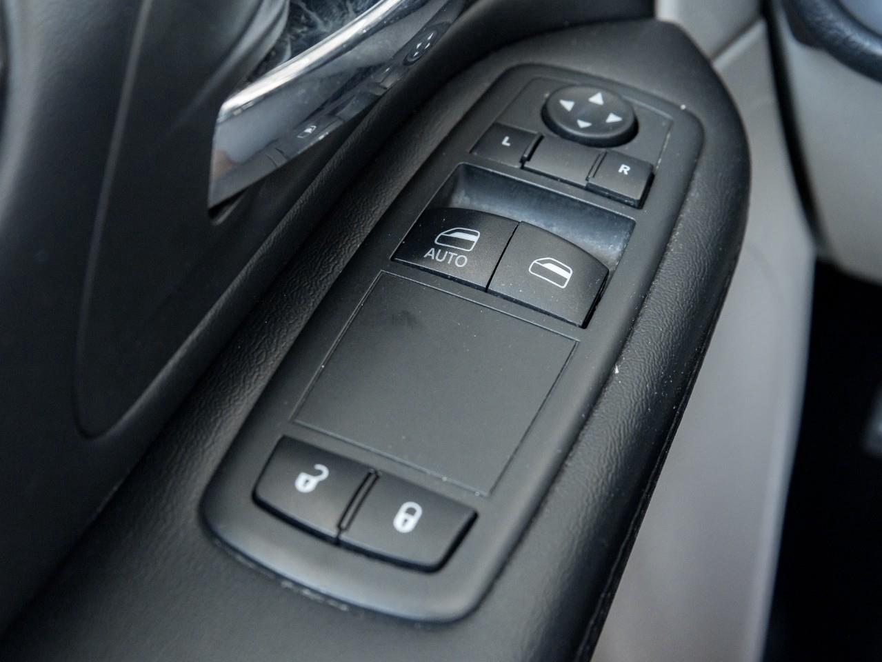 2019 Dodge Grand Caravan CVP/SXT Passenger Van Photo