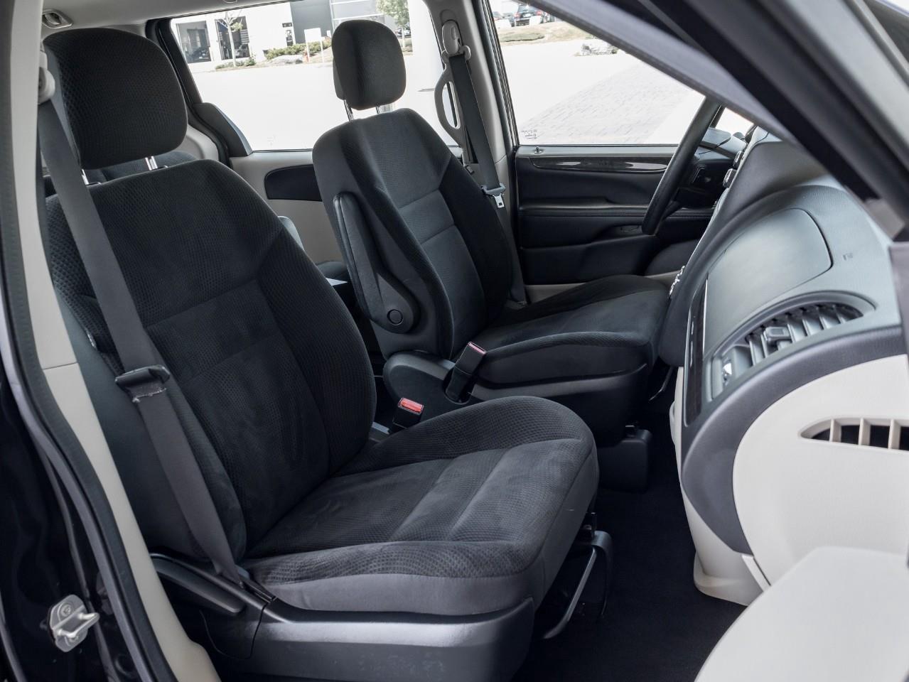 2019 Dodge Grand Caravan CVP/SXT Passenger Van Photo
