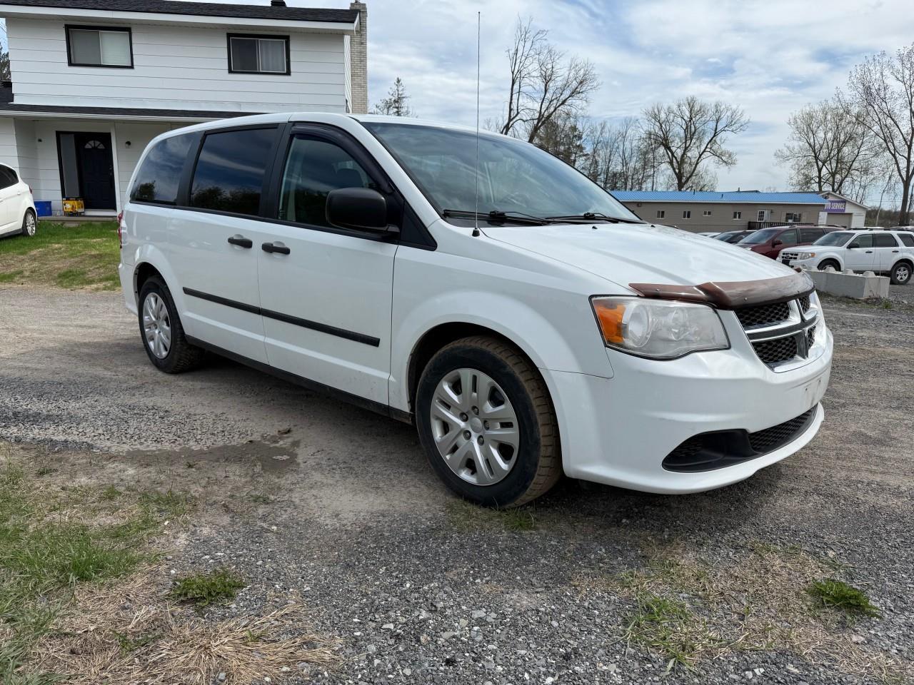 2016 Dodge Grand Caravan SE/SXT Passenger Van Photo4