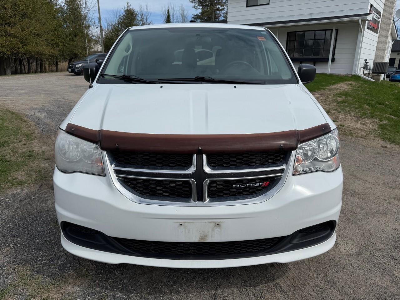 2016 Dodge Grand Caravan SE/SXT Passenger Van Photo