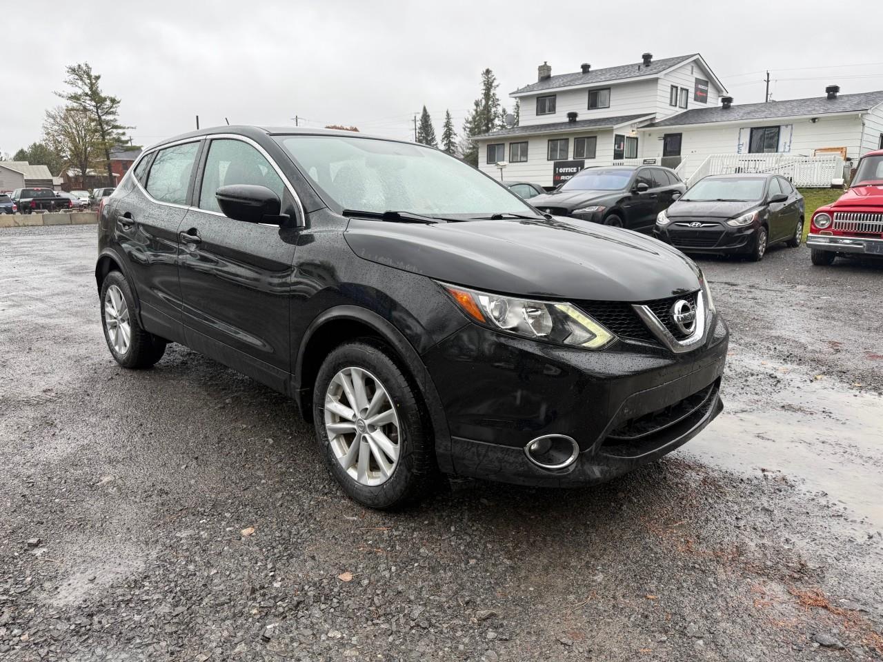 2017 Nissan Qashqai SV (CVT) 4dr All-Wheel Drive Photo4