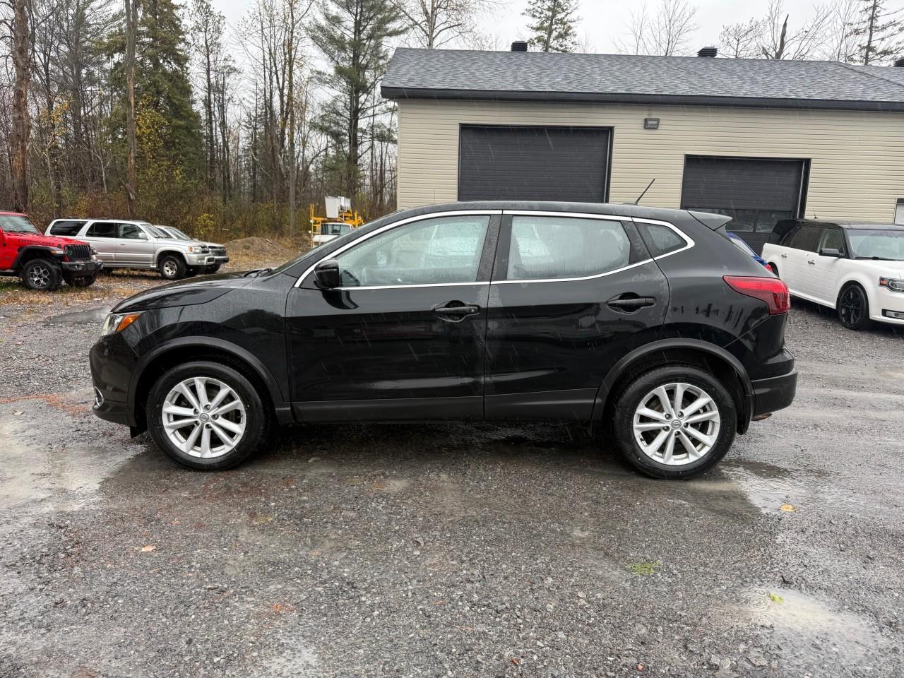 2017 Nissan Qashqai SV (CVT) 4dr All-Wheel Drive Photo