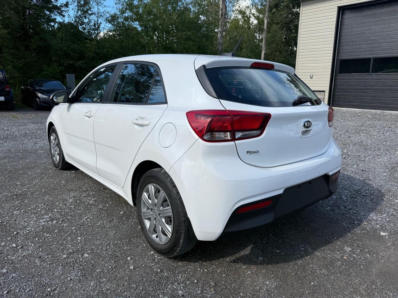 2021 Kia Rio LX+ 4dr Hatchback Photo