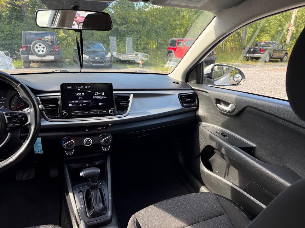 2021 Kia Rio LX+ 4dr Hatchback Photo