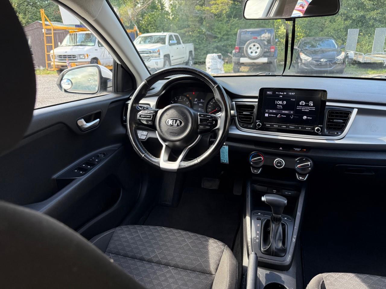 2021 Kia Rio LX+ 4dr Hatchback Photo