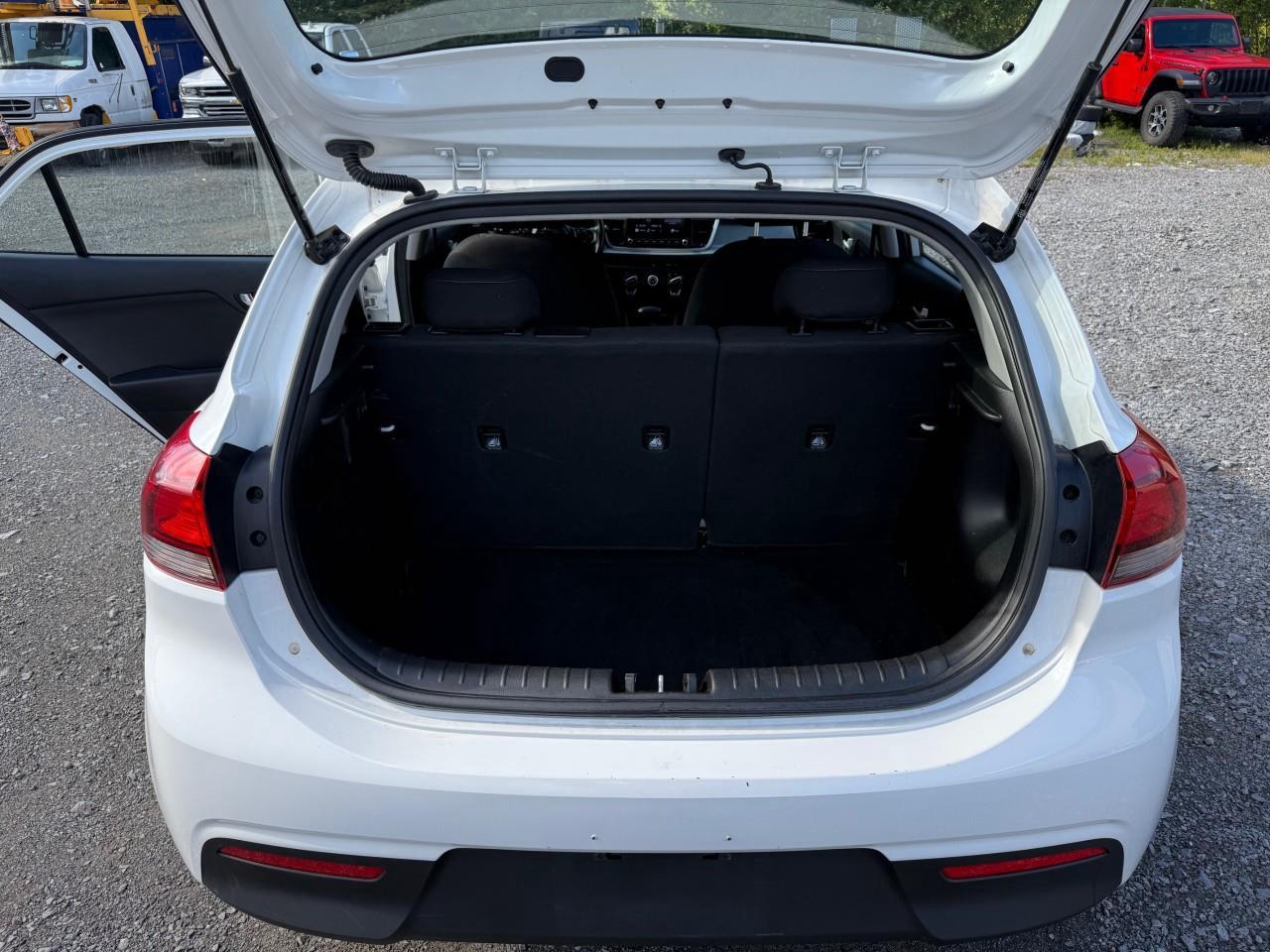 2021 Kia Rio LX+ 4dr Hatchback Photo