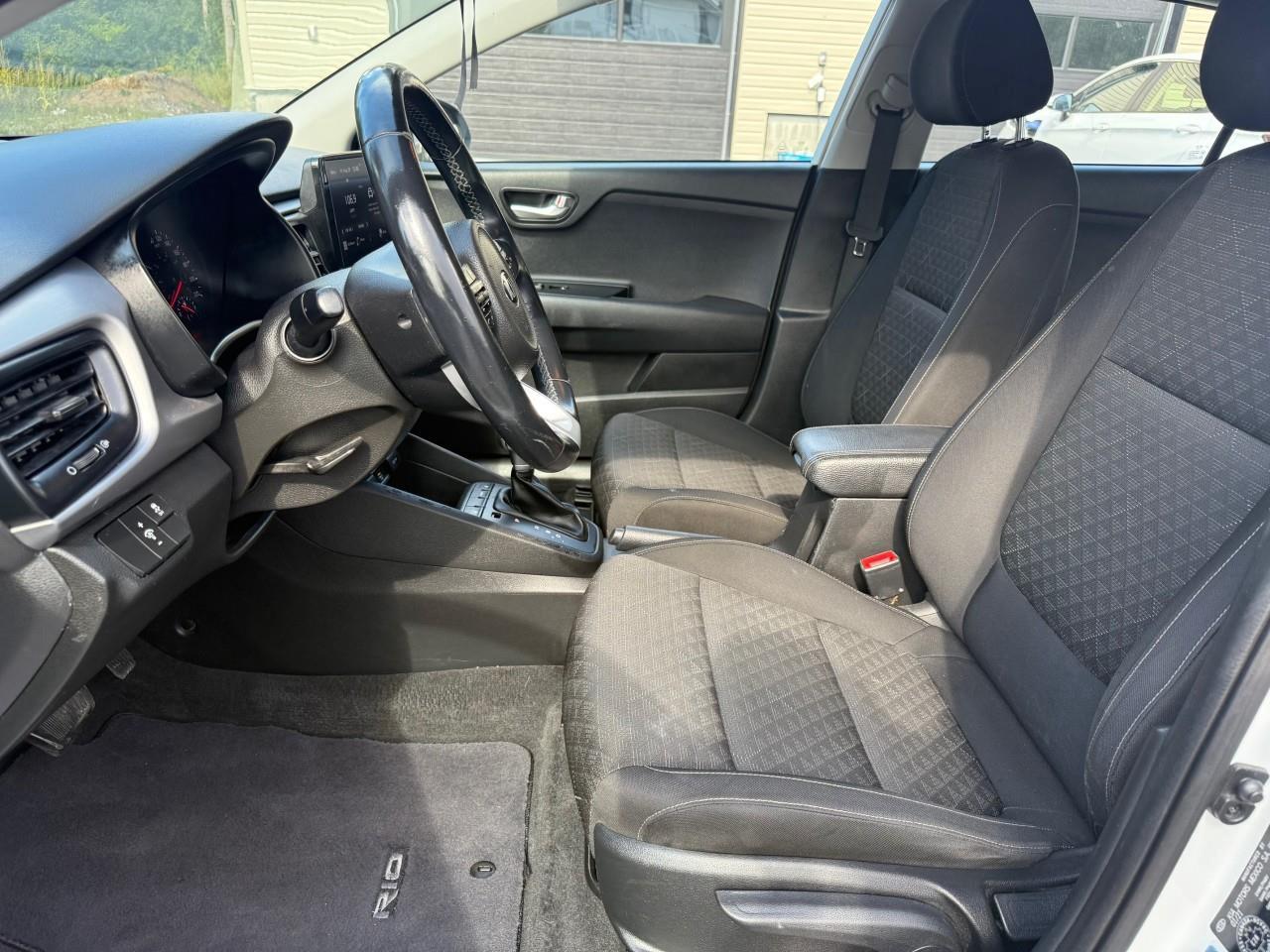 2021 Kia Rio LX+ 4dr Hatchback Photo