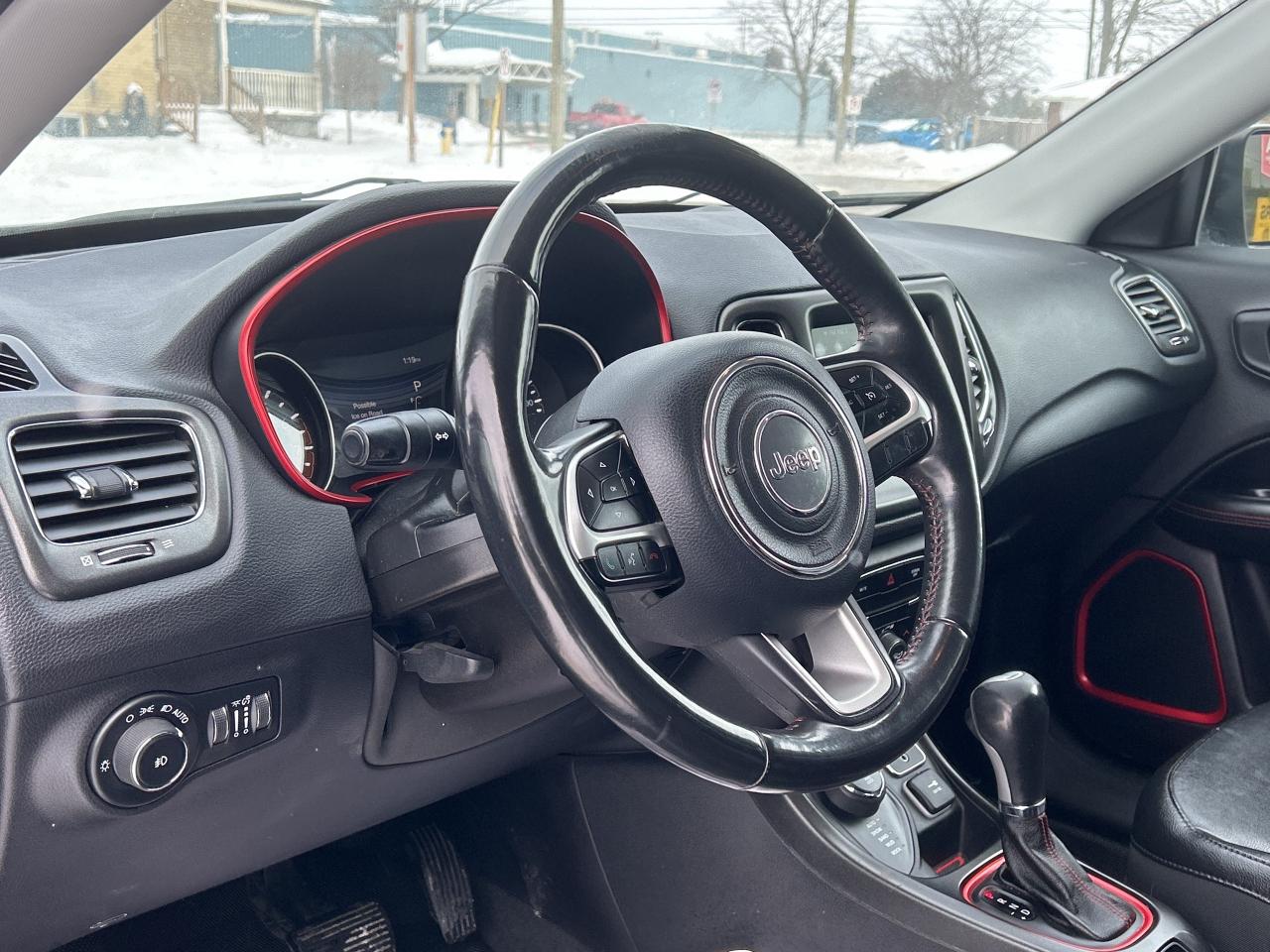 2018 Jeep Compass Trailhawk  4x4  ** SWEET  JEEP ! ** Photo