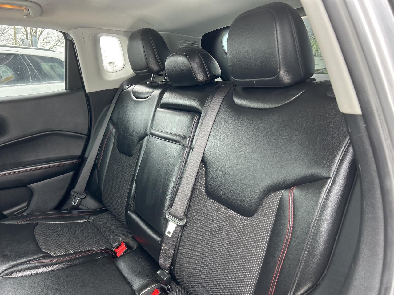 2018 Jeep Compass Trailhawk  4x4  ** SWEET  JEEP ! ** Photo