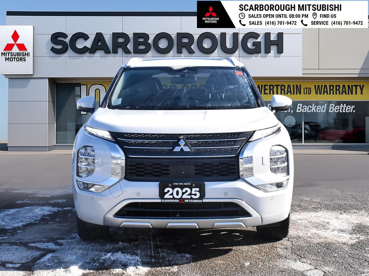 2025 Mitsubishi Outlander PHEV GT like new Panoramic glass roof leather seats Photo2