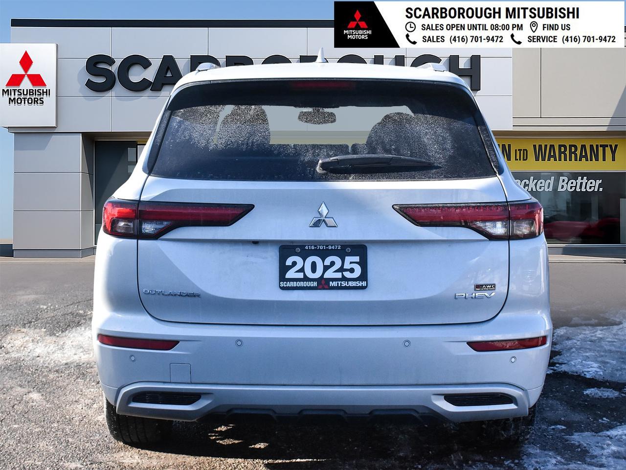 2025 Mitsubishi Outlander PHEV GT like new Panoramic glass roof leather seats Photo