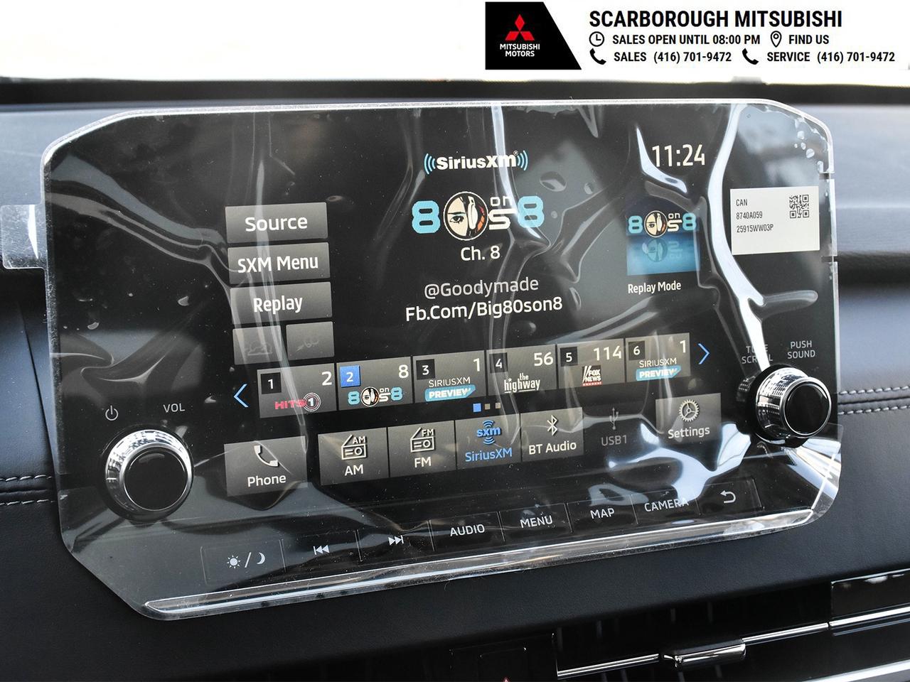 2025 Mitsubishi Outlander PHEV GT like new Panoramic glass roof leather seats Photo