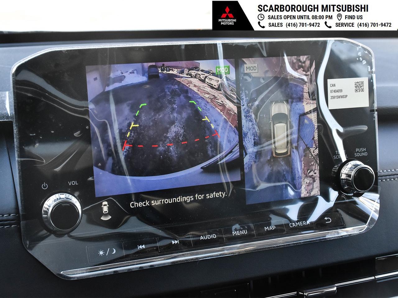 2025 Mitsubishi Outlander PHEV GT like new Panoramic glass roof leather seats Photo