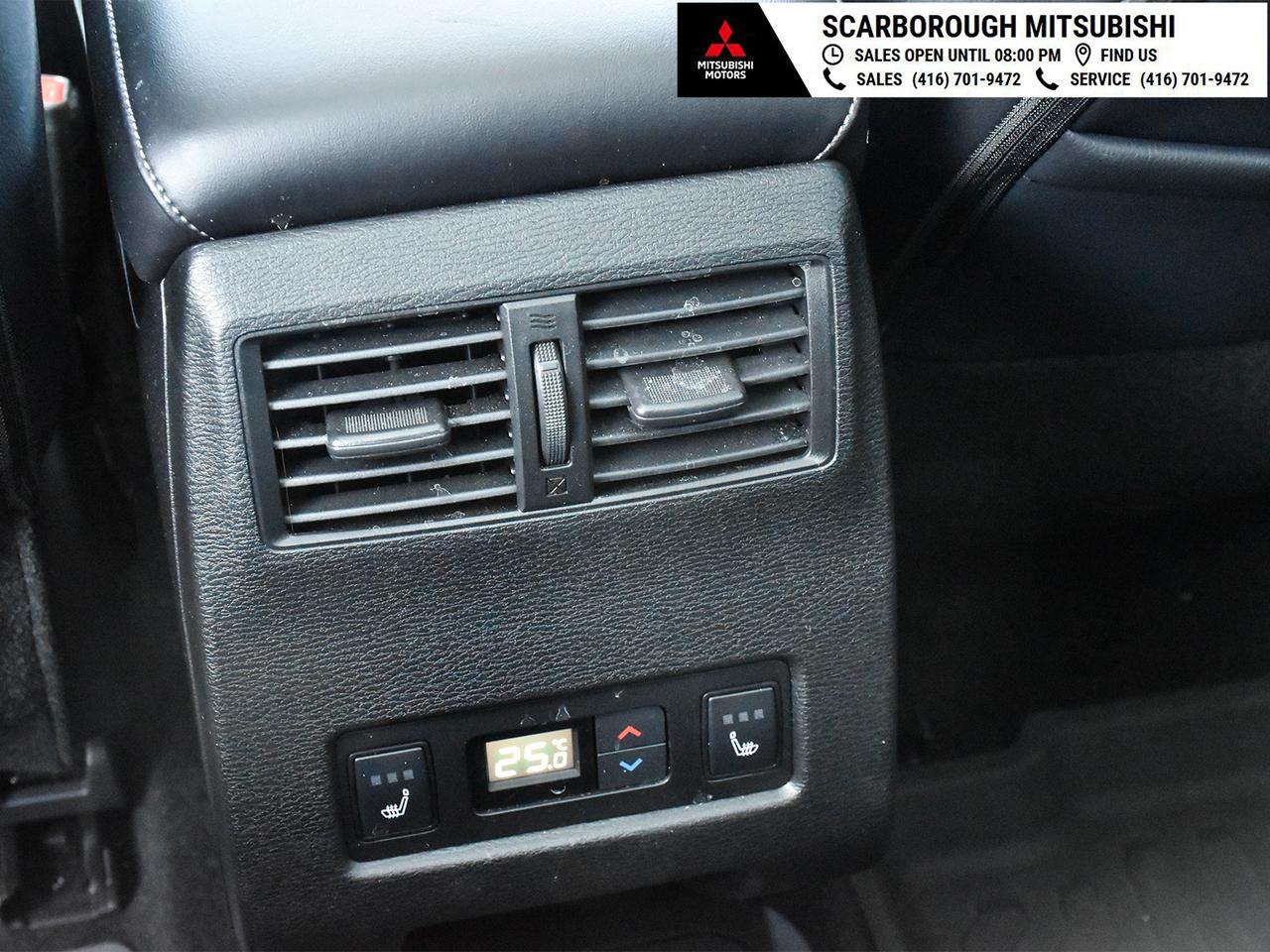 2025 Mitsubishi Outlander PHEV GT like new Panoramic glass roof leather seats Photo