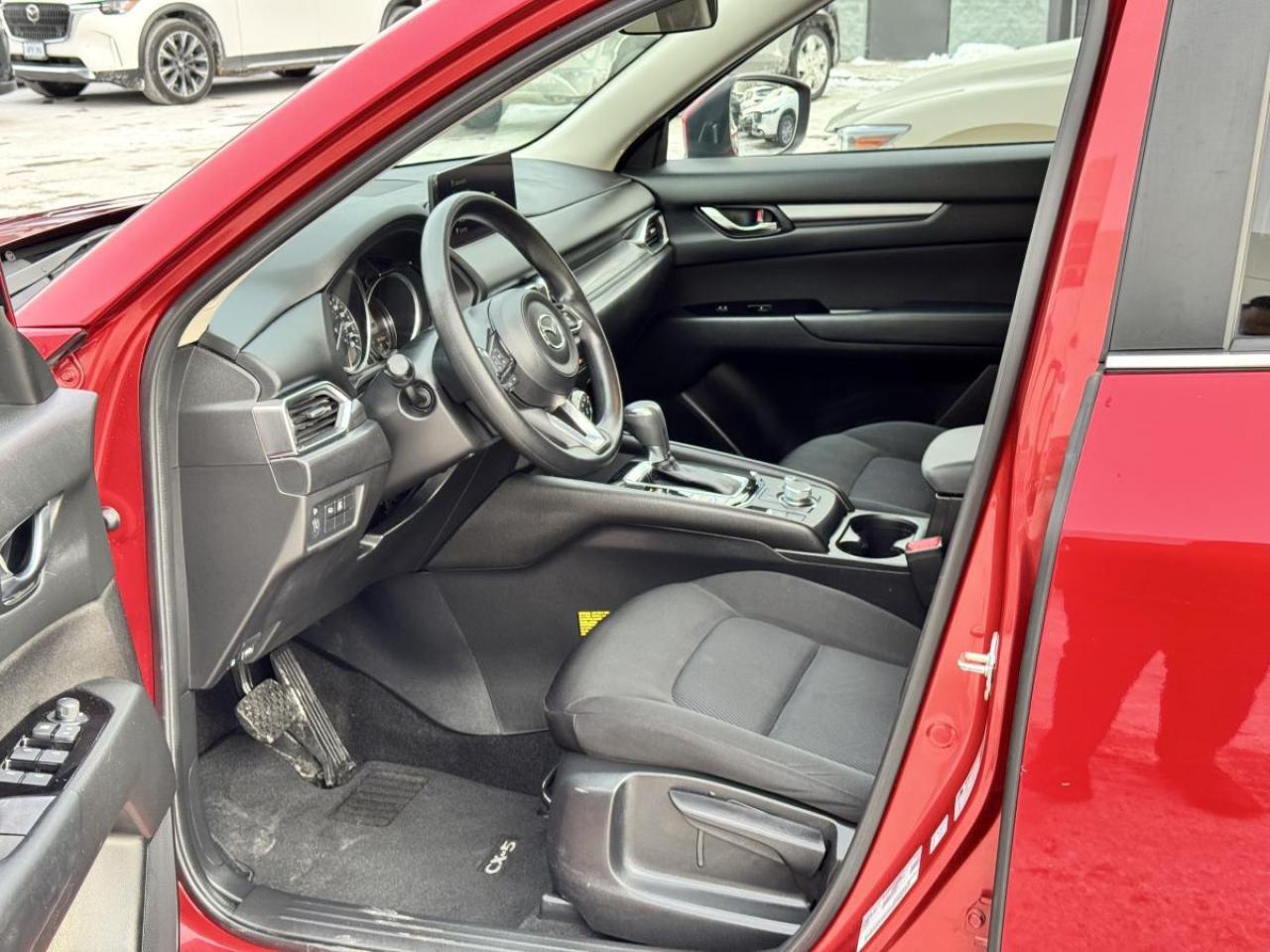 2022 Mazda CX-5 GX AWD/ EXTENDED WARRANTY/ 3.95% RATE/ MUST SEE Photo