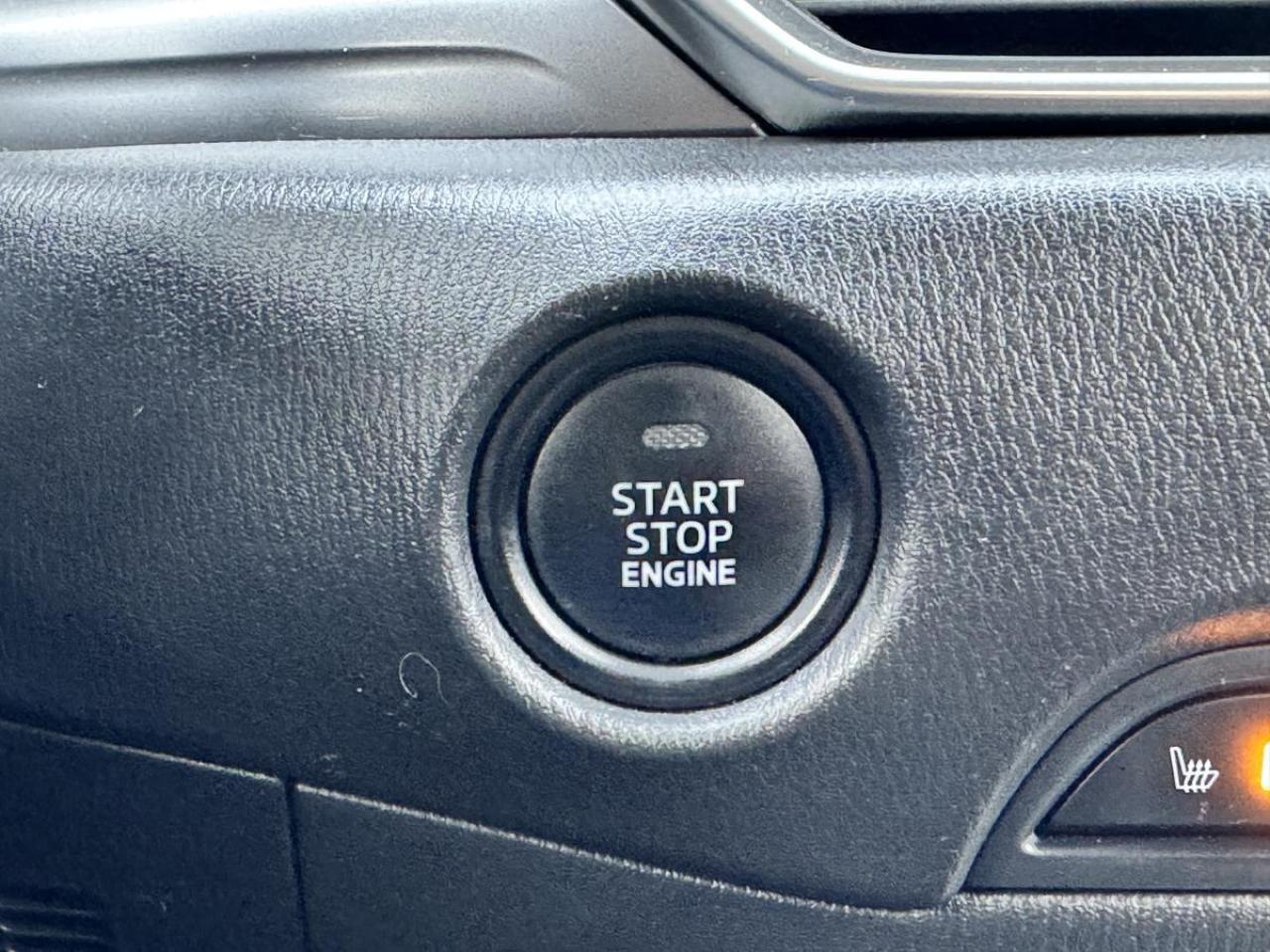 2022 Mazda CX-5 GX AWD/ EXTENDED WARRANTY/ 3.95% RATE/ MUST SEE Photo