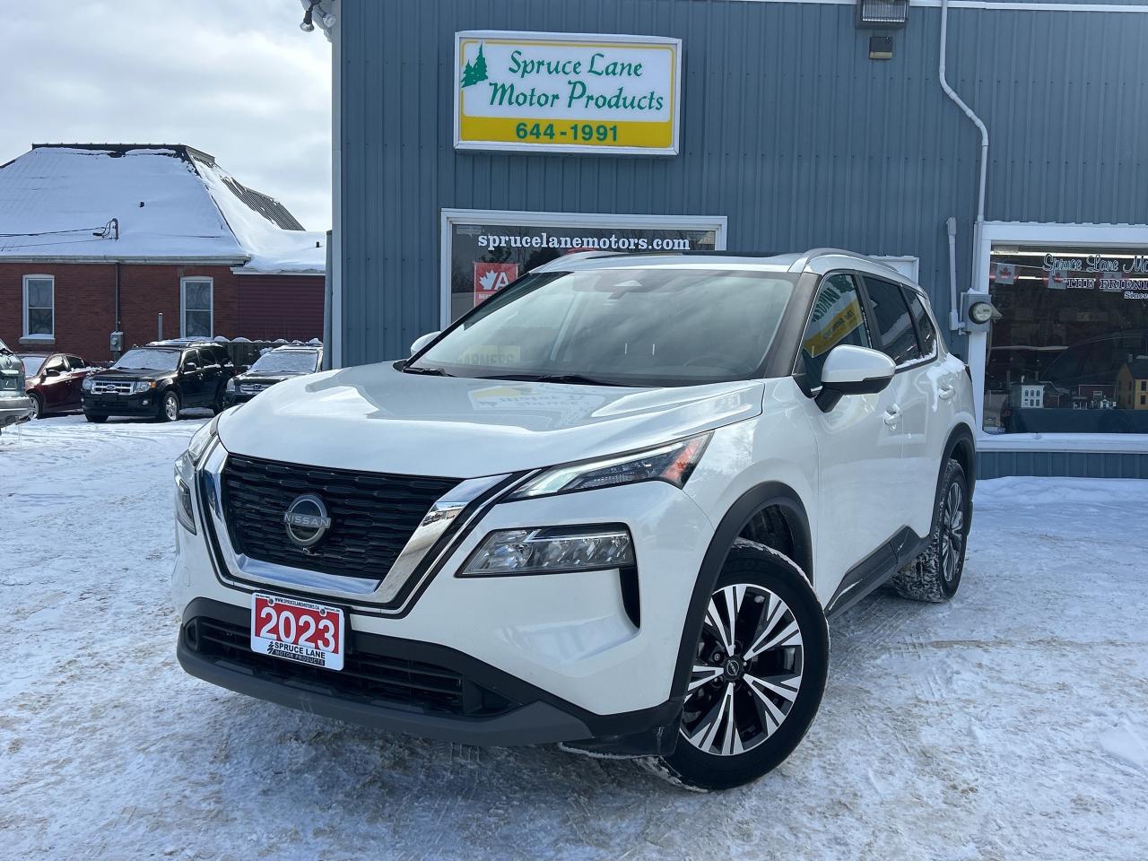 2023 Nissan Rogue SV Moonroof  ** LOW  KMS.! ** Photo