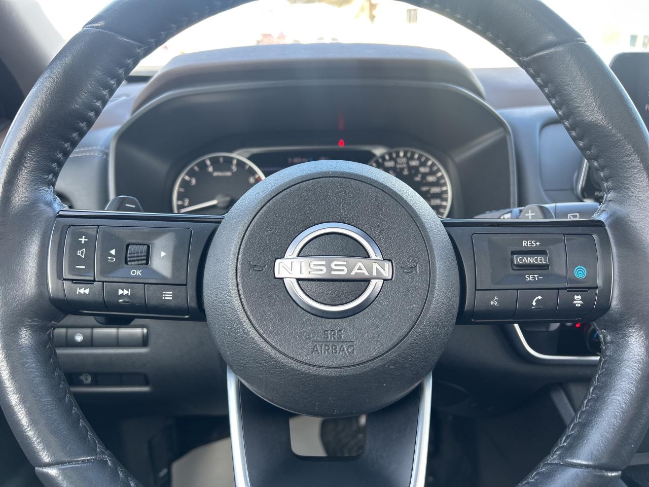 2023 Nissan Rogue SV Moonroof  ** LOW  KMS.! ** Photo