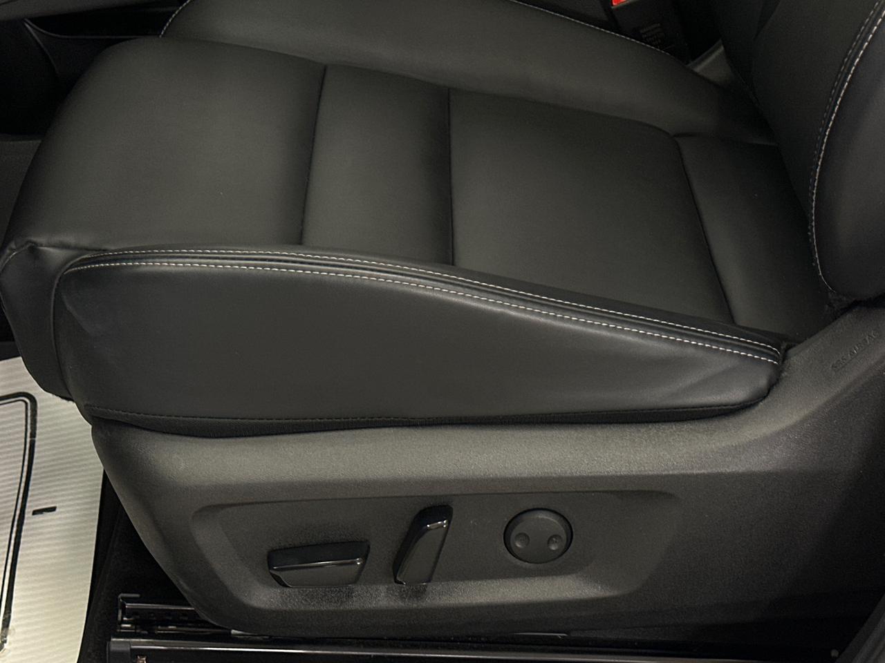 2023 Nissan Rogue SV Midnight Edition 4dr All-Wheel Drive Sport Utility Photo