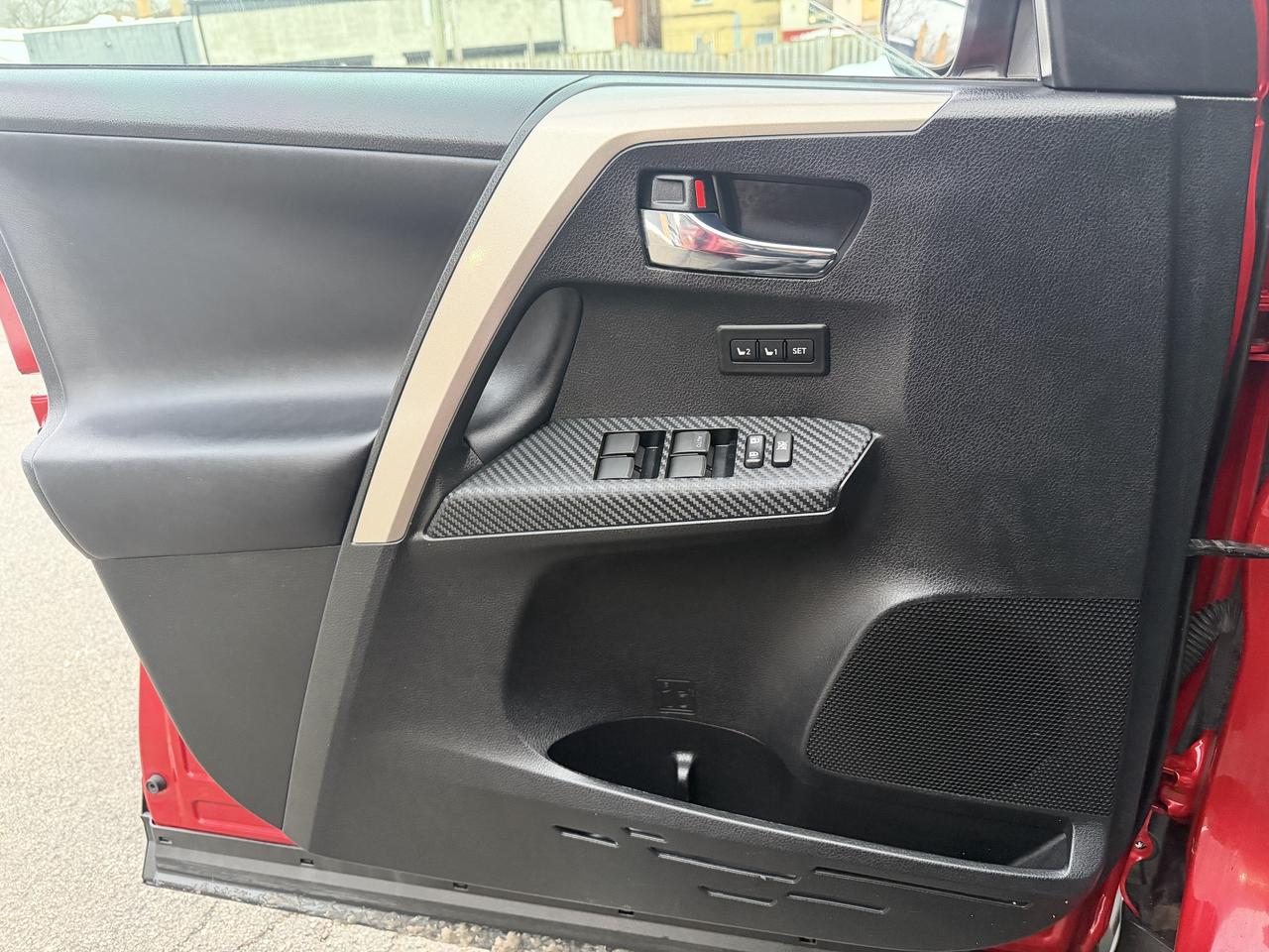 2015 Toyota RAV4 !!! JUST SOLD SOLD AWD / Limited /  26235 KMS !!! Photo