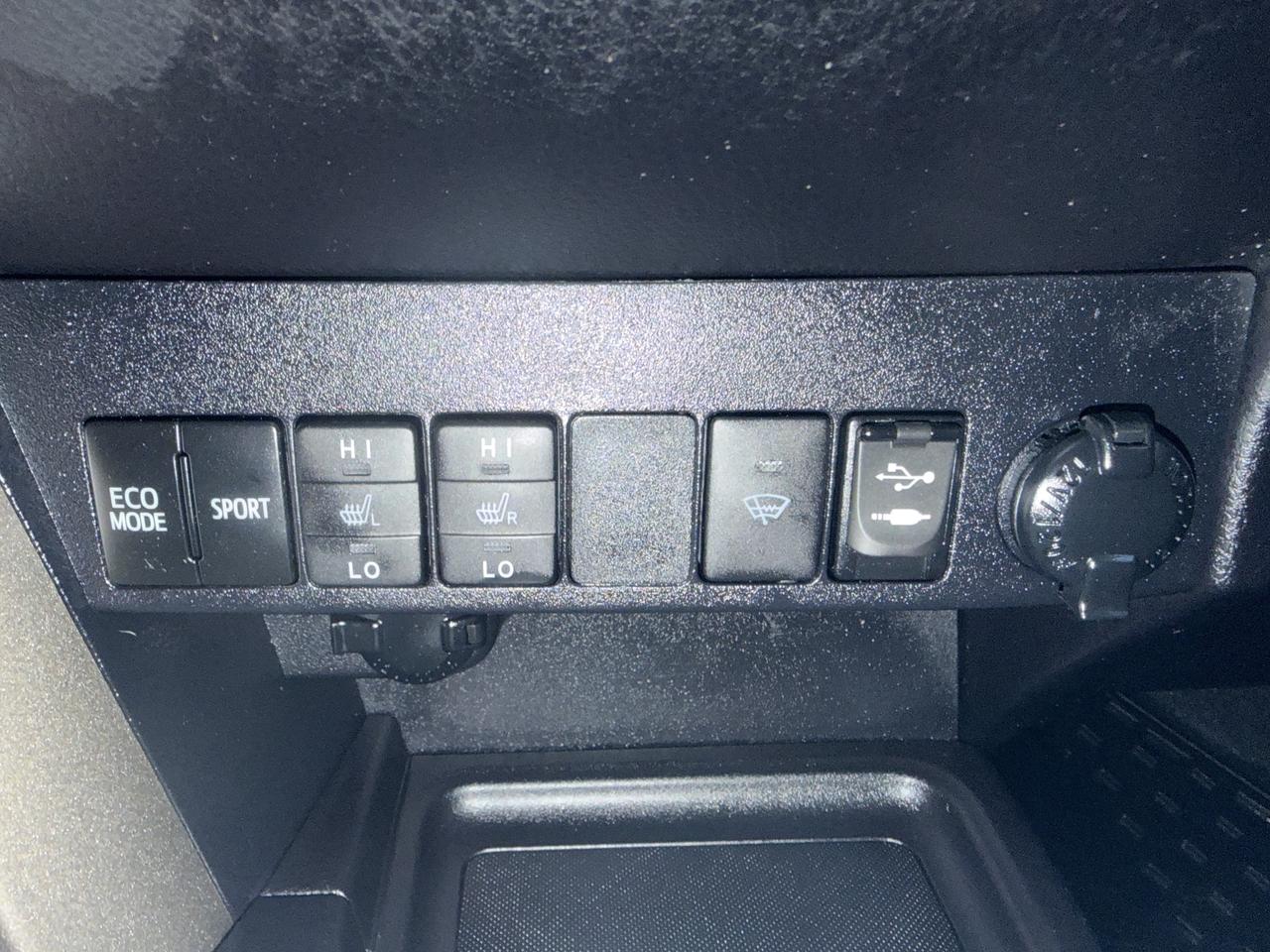 2015 Toyota RAV4 !!! JUST SOLD SOLD AWD / Limited /  26235 KMS !!! Photo